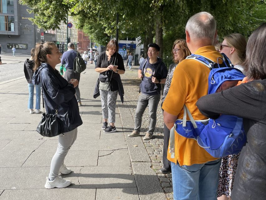 Oslo: Best of Oslo Walking Tour & Fjords Sightseeing Cruise - Christiania and Oslo’s changing identity