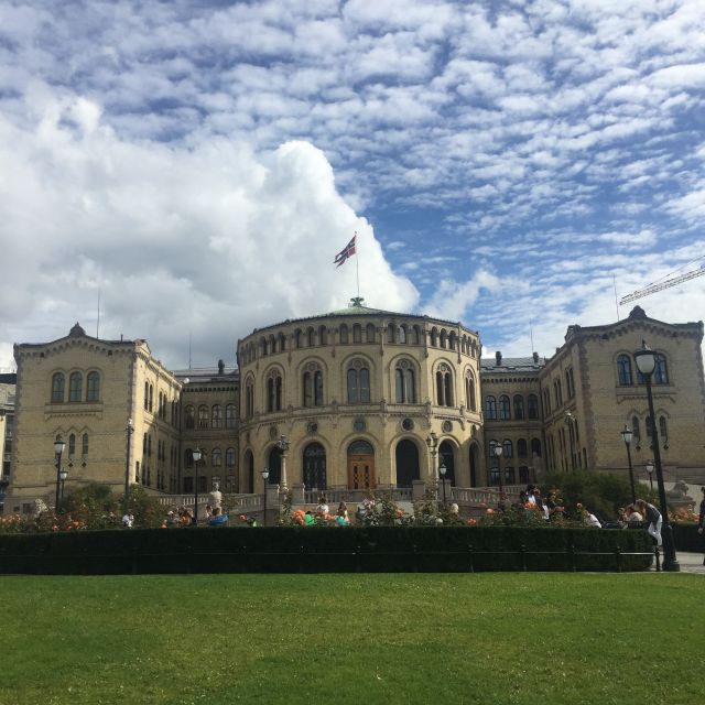 Oslo: City Walking Tour - From Akershus Fortress into Oslo’s oldest story