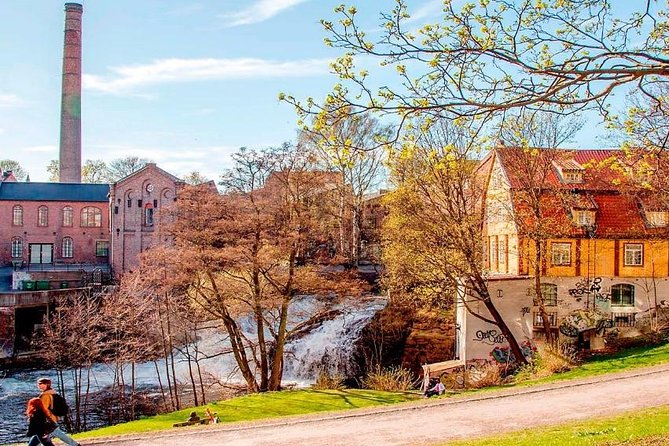 Oslo City Walks: Historic River Walk - Starting at Oslo S and moving through Grønland