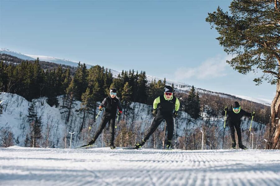 Oslo: Cross Country Skiing Equipment with private lesson - Arriving at Trollvannstua from central Oslo