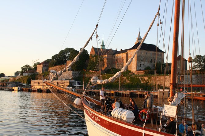 Oslo Fjord Evening Cruise with Shrimp Buffet on a Sailing Ship - Setting sail from Oslo City Hall