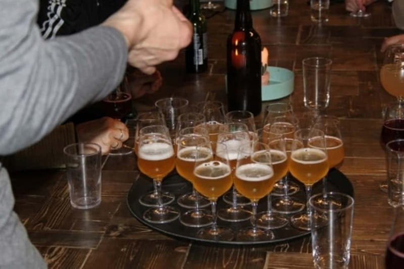Oslo: Food Tasting and Walking Tour with a Local - What the guides add