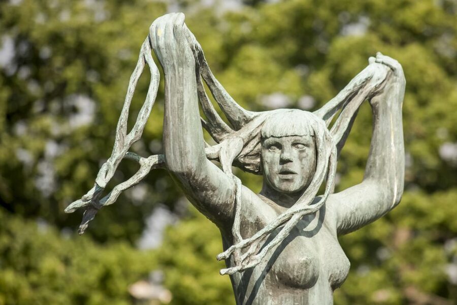 Oslo: Grand City Sightseeing Tour by Bus with Fjord Cruise - Who should book this experience?