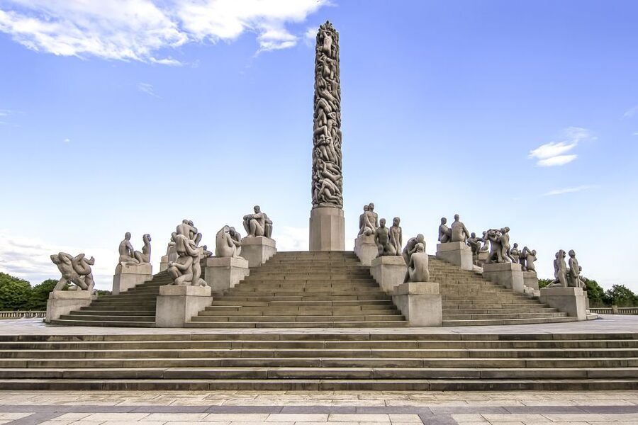 Oslo: Grand City Sightseeing Tour by Bus with Fjord Cruise - Guide quality and group experience