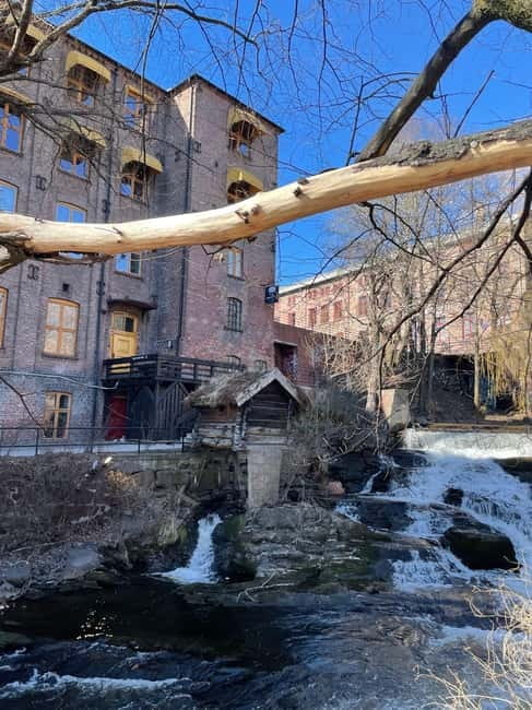Oslo: Grünerløkka Food & Culture Walking Tour - BLÅ and the creative face of Grünerløkka