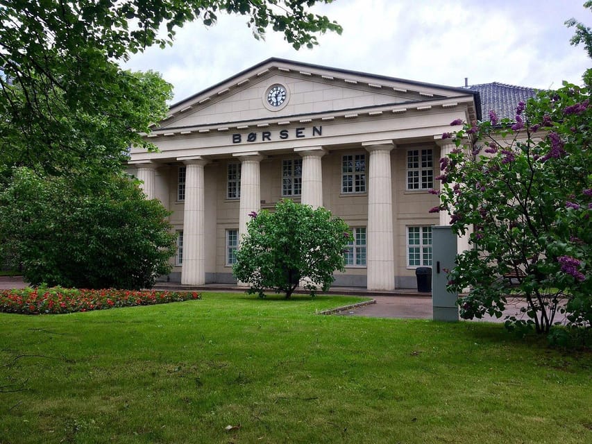 Oslo: Guided Walking Tour of Central Oslo - What the guide adds to the two-hour route
