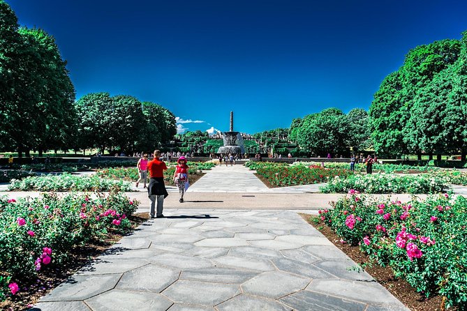 Oslo Highlights Private Walking Tour - Royal Oslo along Karl Johans gate