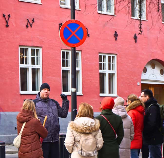 Oslo: History, Art and Secrets Tour - Starting at the Royal Palace