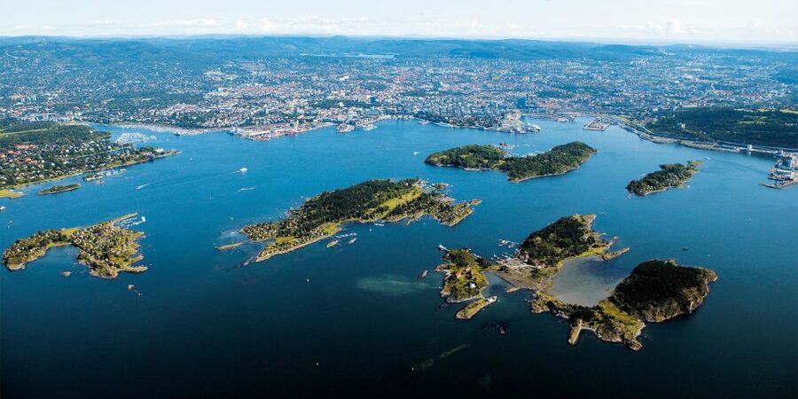 Oslo Island Walks: Island Hopping Tour - The ferry ride back into central Oslo