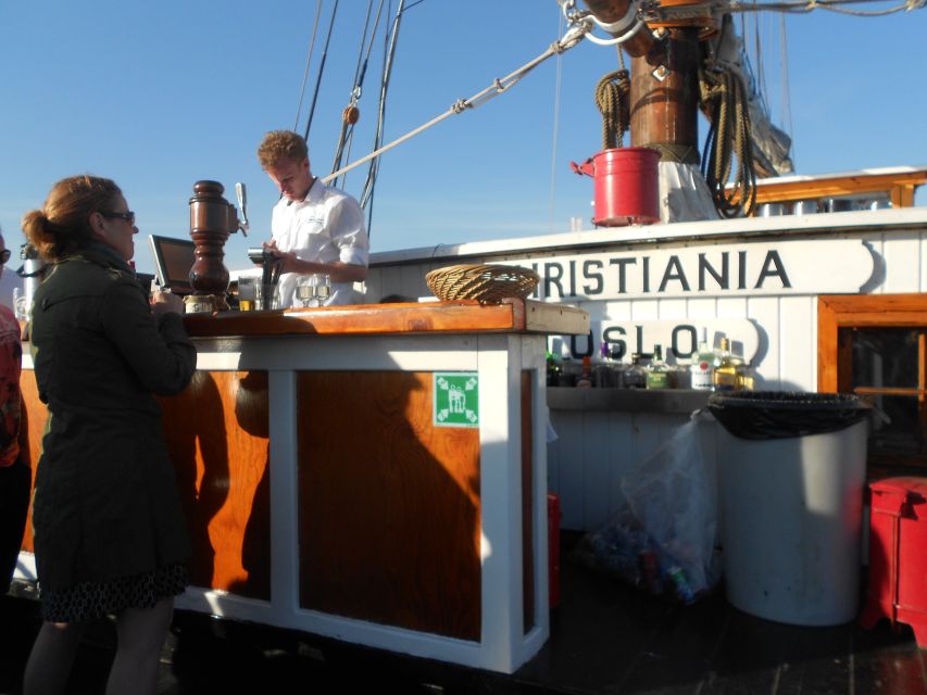 Oslo: Oslo Fjord Cruise with Live Jazz Music & Shrimp Buffet - Jazz is the main entertainment