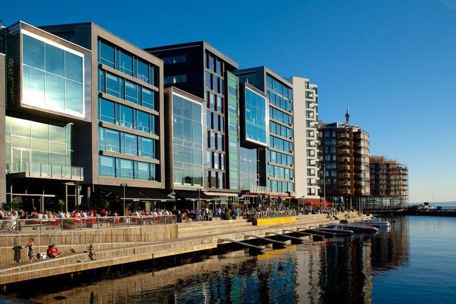 Oslo: Private City Center Highlights Guided Walking Tour - Parliament, the Royal Palace, and the university quarter