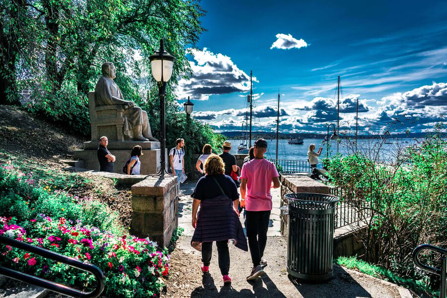 Oslo: Private Walking Tour - Starting beside the Nobel Peace Center