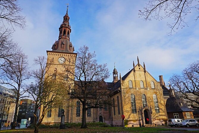 Oslo Scavenger Hunt and Highlights Self Guided Audio Tour - Oslo sightseeing with a puzzle in your pocket