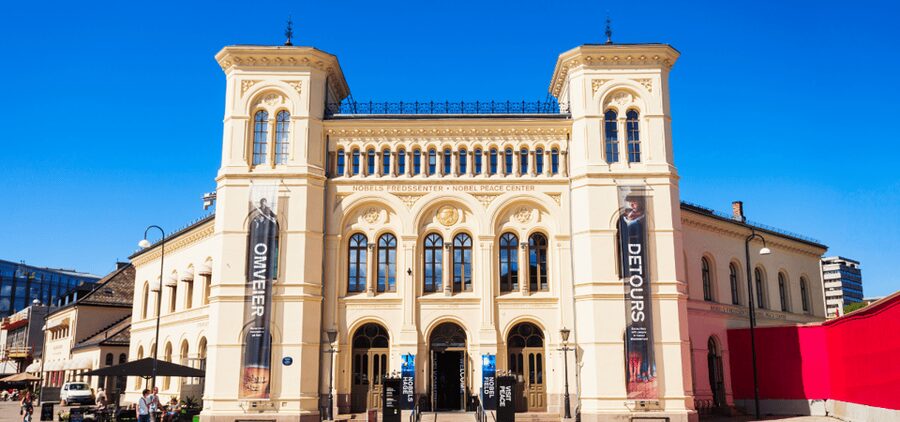 Oslo Self Guided Walking Tour with an APP - Vigeland Sculpture Park and the city’s open spaces
