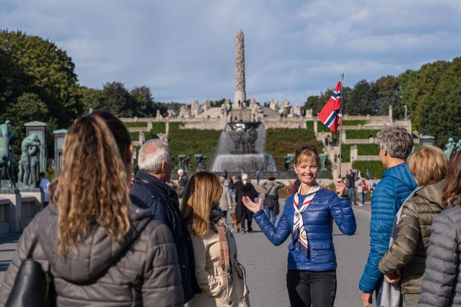 Oslo: Sightseeing with Holmenkollen Ski Jump & Vigeland Park - Should you book the Oslo sightseeing tour?