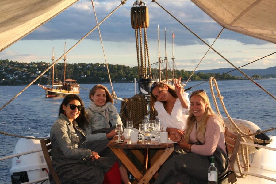 Oslo: Skyline in Winter With Fish Soup Cruise - Key details to know before boarding