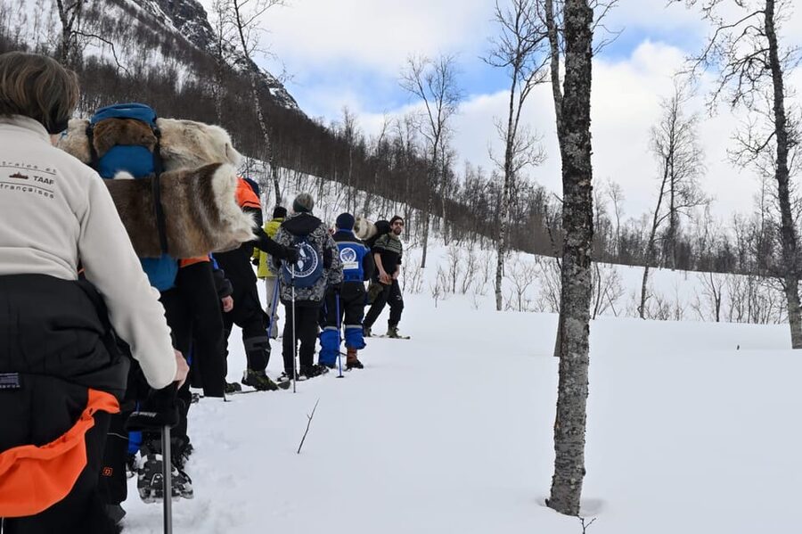 Oslo: Snowshoeing in the Forest with Norwegian BBQ - From Oslo Metro to Frognerseteren’s quiet woods