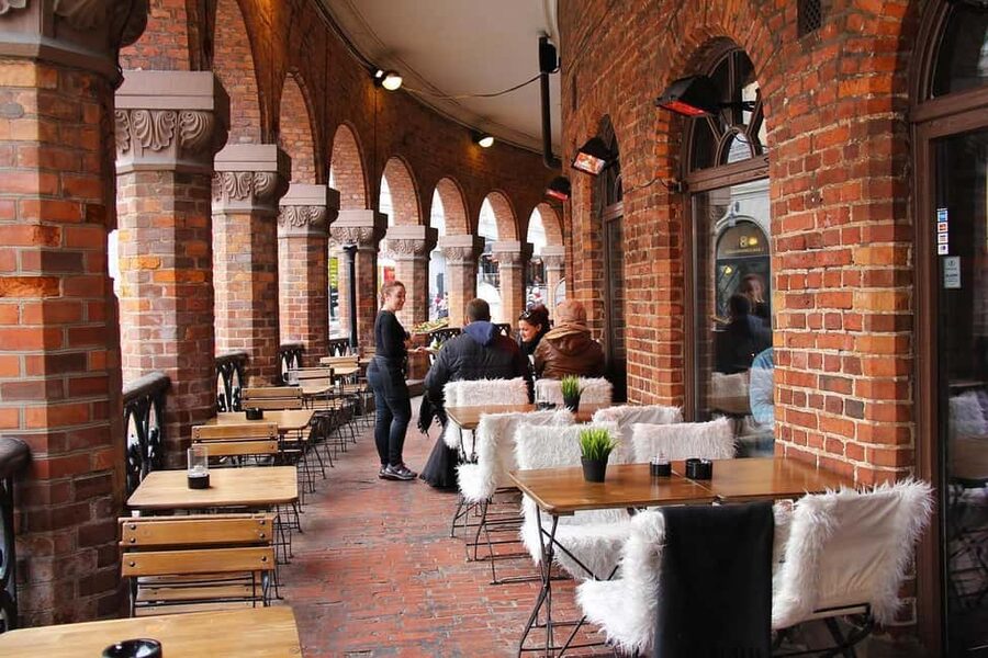 Oslo: Tour with a Michelin star chef - Oslo Cathedral and the taste of city traditions