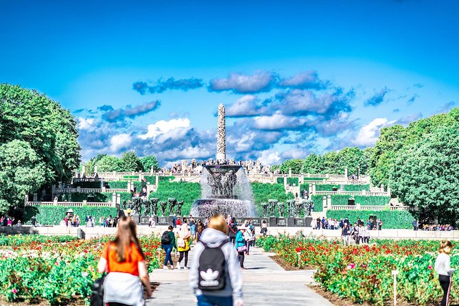 Oslo & Vigeland Park Private Walking Tour - The Royal Palace and Karl Johans Gate