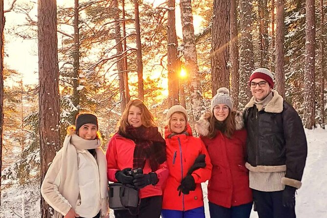Oslo: Winter wonderland forest hike & campfire with a dog - The guides and the personal feel