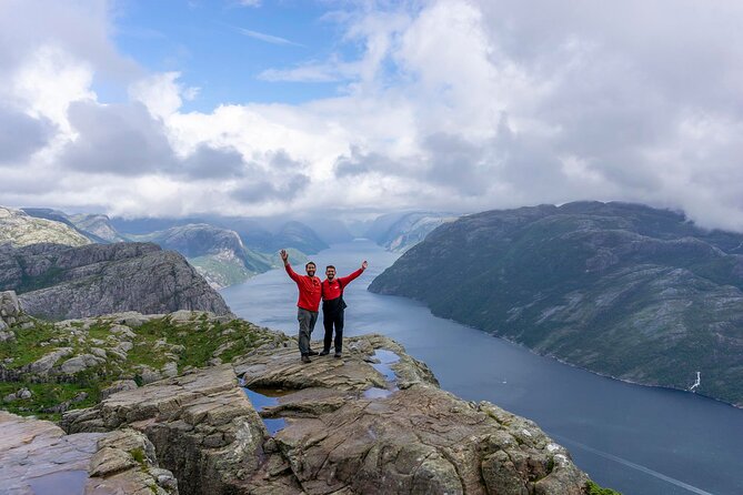 Preikestolen Hidden Trail Hike + Lunch and Canoe Trip - Three hours on the old trail