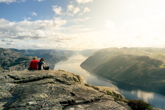 Preikestolen | Pulpit Rock - Hike with a local guide - A flexible pace and a small group