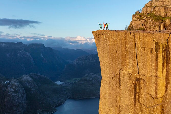 Preikestolen Sunrise Hike And Breakfast Buffet - The descent and breakfast at the lodge