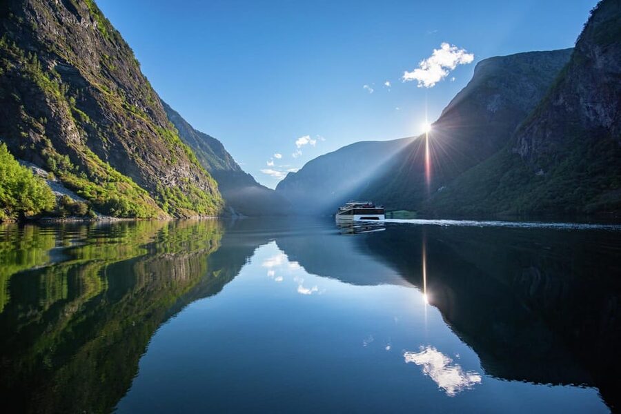 Private Day Tour- Flam Railway & Fjord Cruise From Bergen - Myrdal and the Steep Ride to Flåm