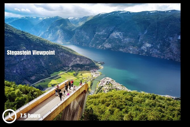 Private Day Tour to Flam and Stegastein - Flåm gives you a short village break