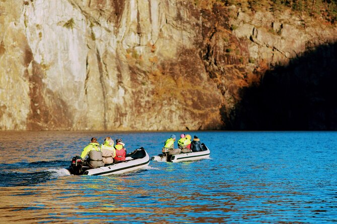 Private Fjordcruise by Luxury Pontoon Boat - Bergen Fjords - From your Bergen hotel to the fjord