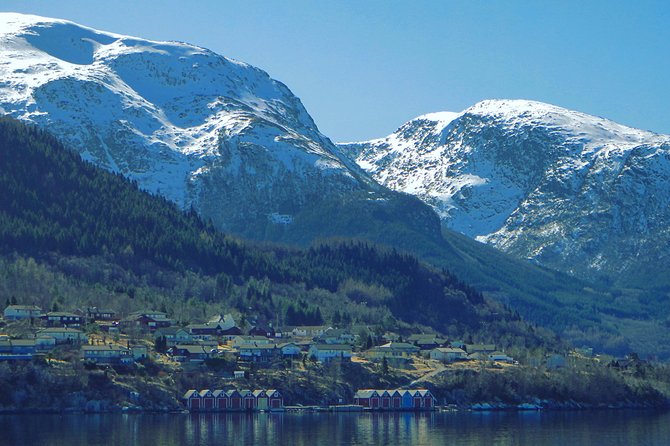 PRIVATE GUIDED TOUR: Folgefonna Glacier & Bondhus Valley from Bergen, 10 hours - Leaving Bergen for Osterøy and Route 7