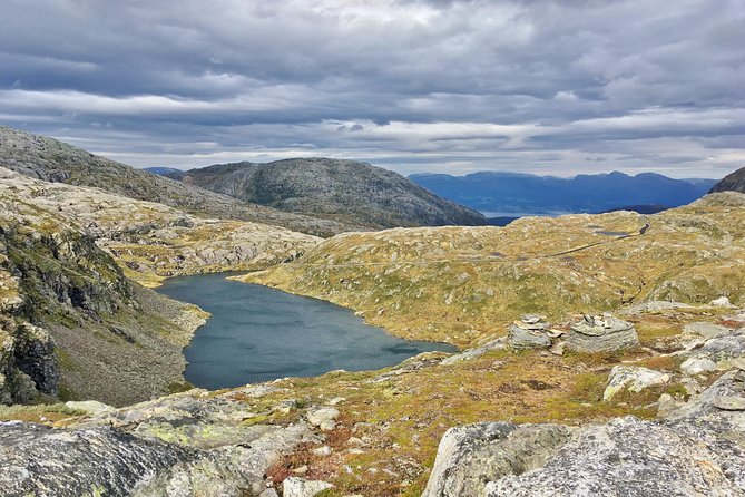 PRIVATE GUIDED TOUR: Folgefonna Glacier & Bondhus Valley from Bergen, 10 hours - The Bondhusdalen walk to Bondhus Lake