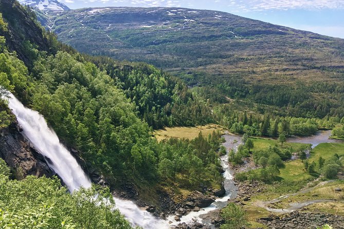 PRIVATE GUIDED TOUR: Folgefonna Glacier & Bondhus Valley from Bergen, 10 hours - Fossen Bratte and Steinsdalsfossen