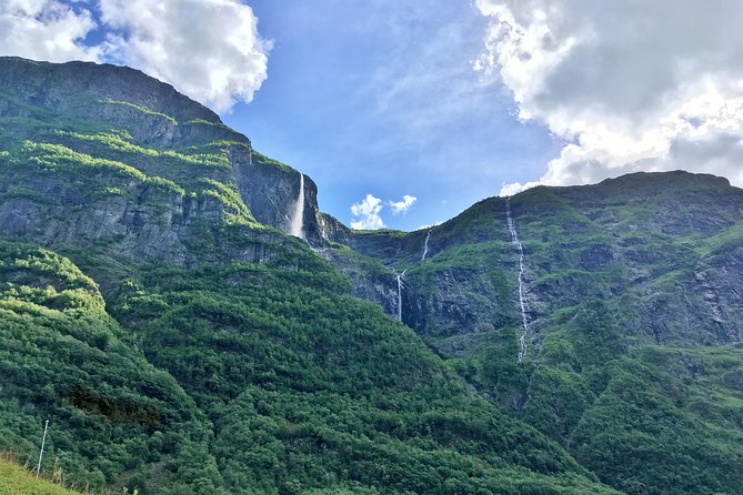 PRIVATE GUIDED TOUR: Norway's Highlights–Viking Special, 11 h - Gudvangen brings the Viking focus