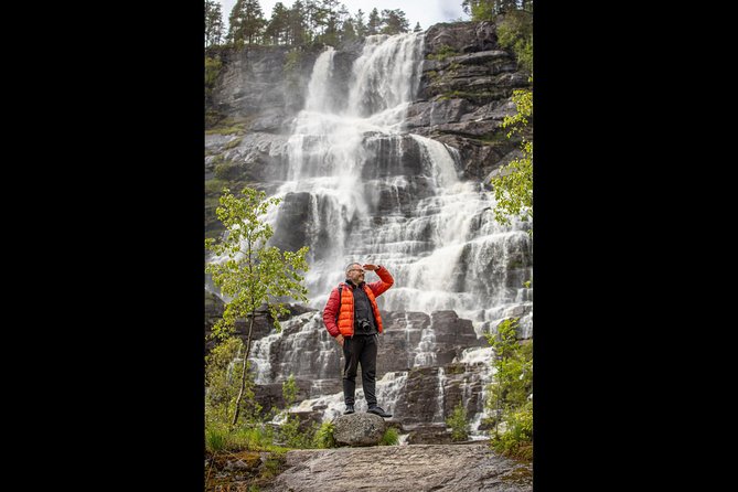 PRIVATE GUIDED TOUR: Norway's Highlights–Viking Special, 11 h - Flåm is useful, but more commercial than Gudvangen