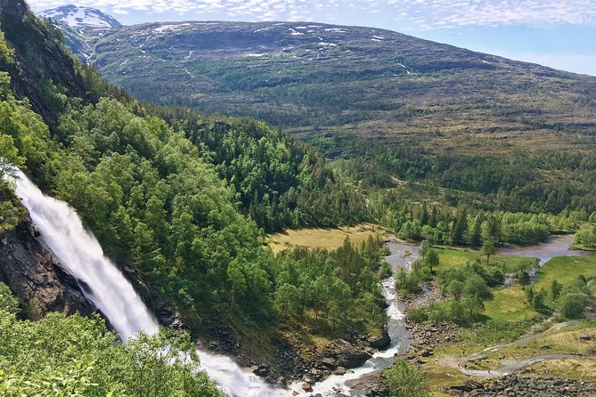 PRIVATE GUIDED TOUR: Queen of the Fjords - tour from Bergen, 6 hours - Weather, walking, and who should book