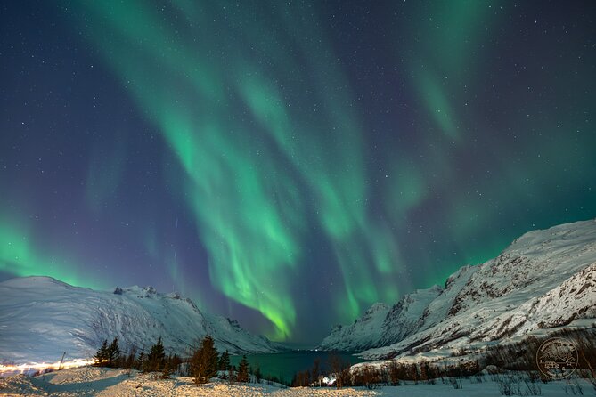 Private Northern Lights Chase with Photography from Tromsø - What the photography service adds