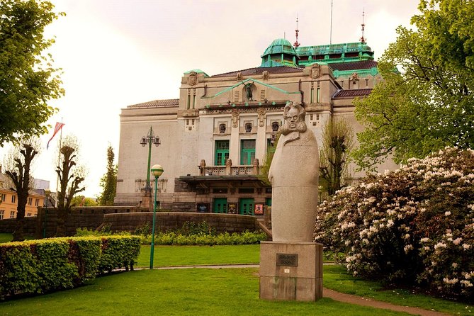 PRIVATE TOUR: Bergen city sightseeing, 4 hours - Mount Ulriken gives you a more active choice