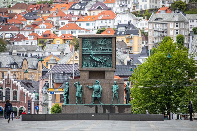 PRIVATE TOUR: Bergen city sightseeing, 5 hours - Old Bergen Museum, a town inside a town