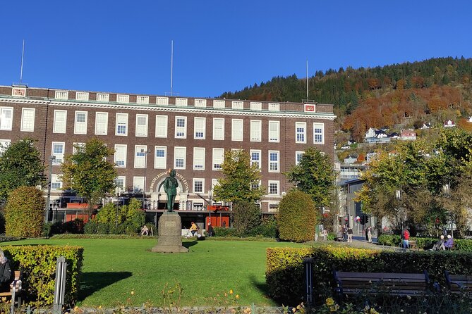 Private Tour in Bergen with Professional Guides - Why This Two-Hour Walk Works as a Bergen Introduction