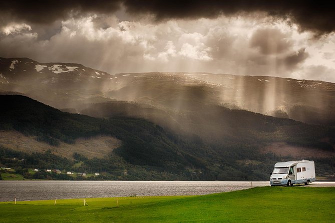 Private tour to Sognefjord and Flåm from Bergen, 24 hr refundable - Stegastein puts the Aurlandsfjord below you