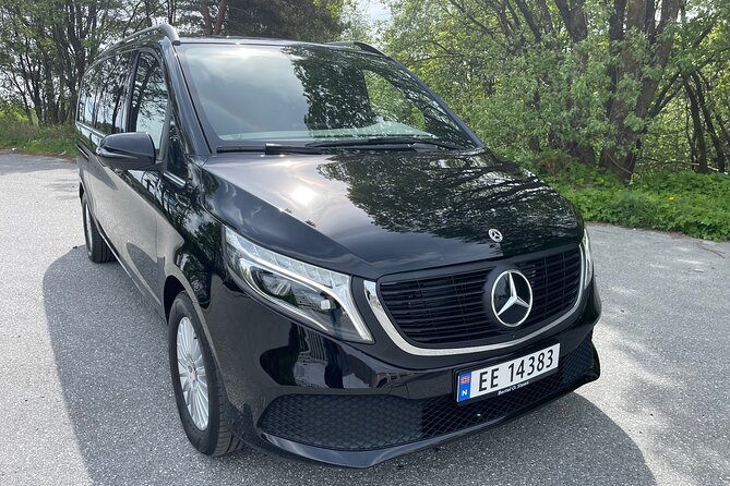 Private transfer From Bergen Airport - Hotels/Port 1-14 pax. - A calm landing at Bergen Airport