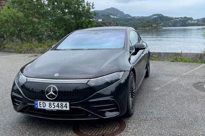 Private transfer From Bergen Airport - Hotels/Port 1-14 pax. - Finding your driver without airport guesswork