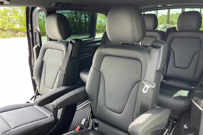 Private Transfer - Hotels & Cruise Ports - Airport 1-14 pax - Meeting your driver at a hotel or cruise port