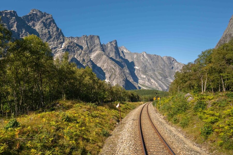 Romsdalen: Rauma Railway Golden Train with Guide - Is $64 a fair price?