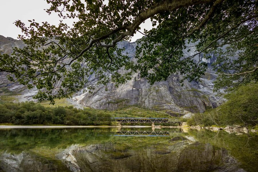 Romsdalen: Rauma Railway Golden Train with Guide - The guide and the stories add more than background noise