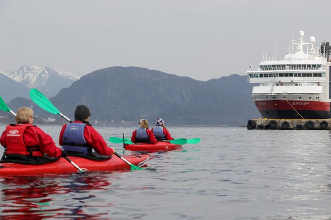 Sea Kayaking In Ålesund - Photo stops and the changing view of town