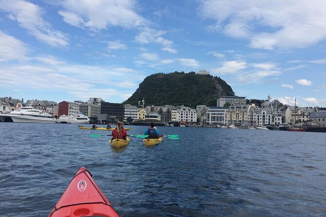 Sea Kayaking In Ålesund - What happens when weather changes the plan