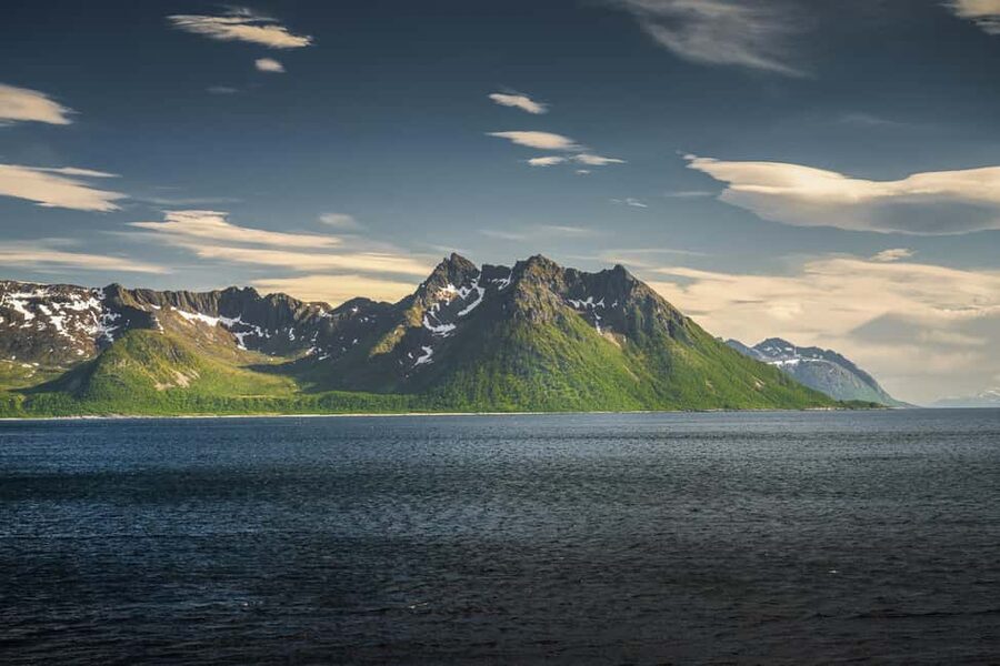 Senja: Guided Tour around Senja - Traveling in a warm 4x4