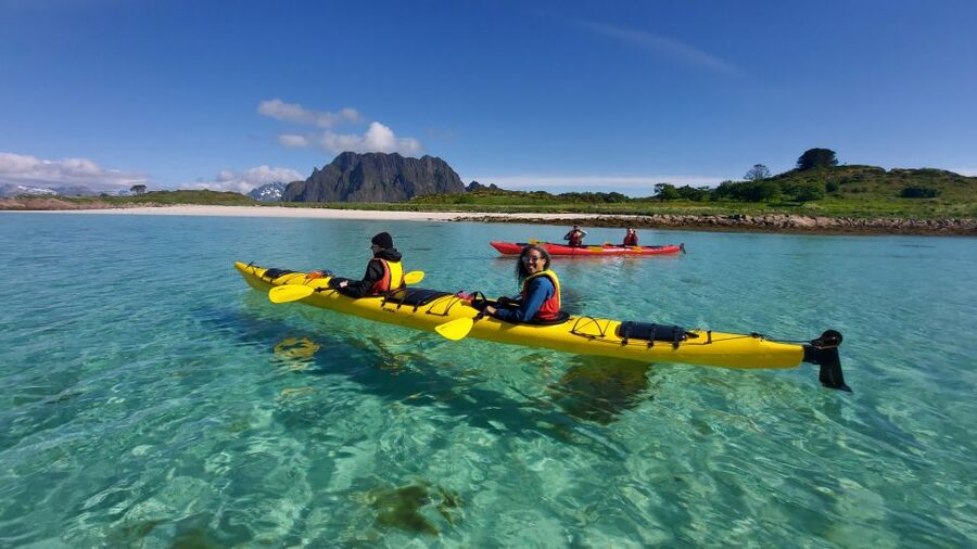 Skrova Island : 3hours Guided Kayak Tour - Getting from Svolvær to Skrova
